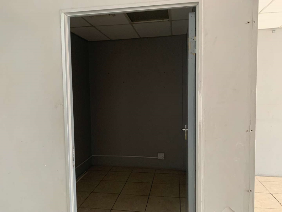 To Let commercial Property for Rent in Bellville Central Western Cape